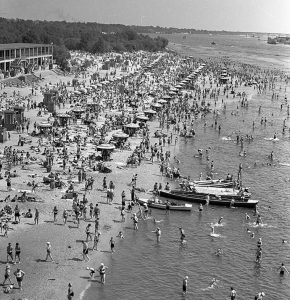 1958, Kyiv beach by Iryna Pap - SEE KYIV